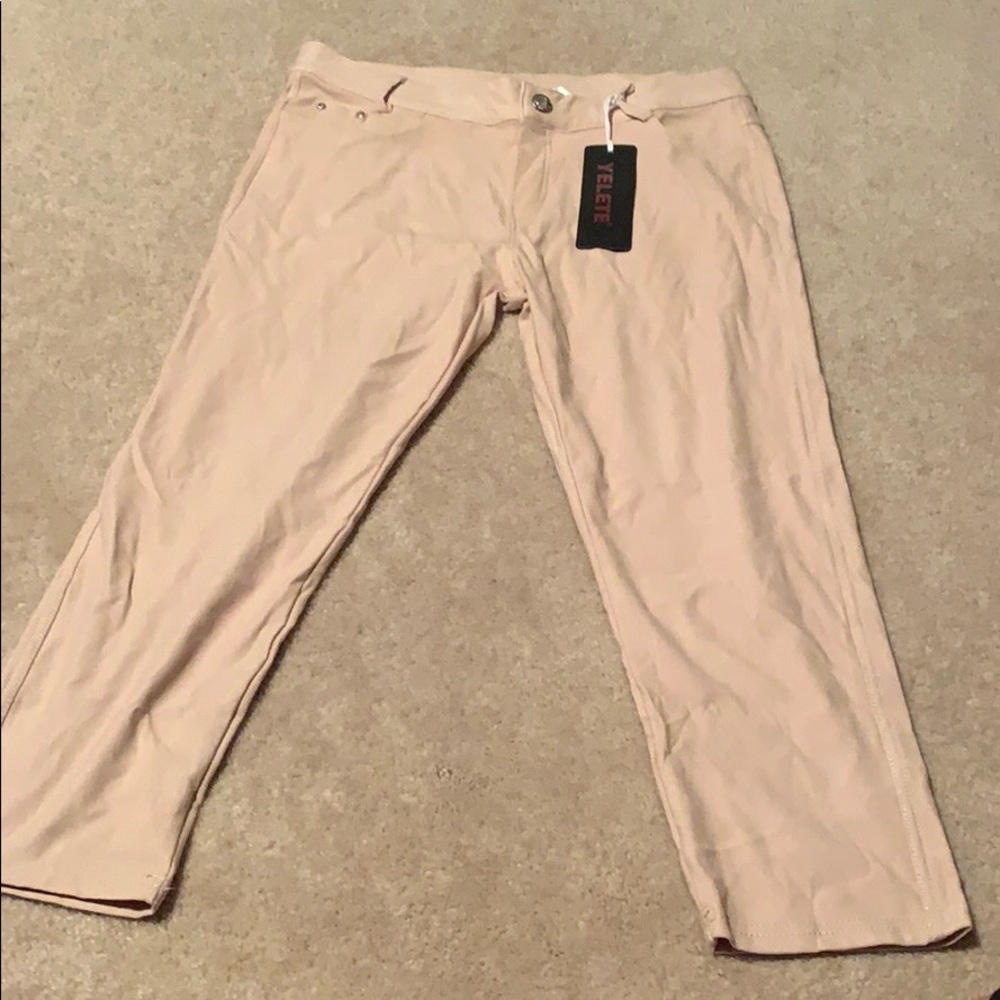 NWT light khaki Capri, super soft